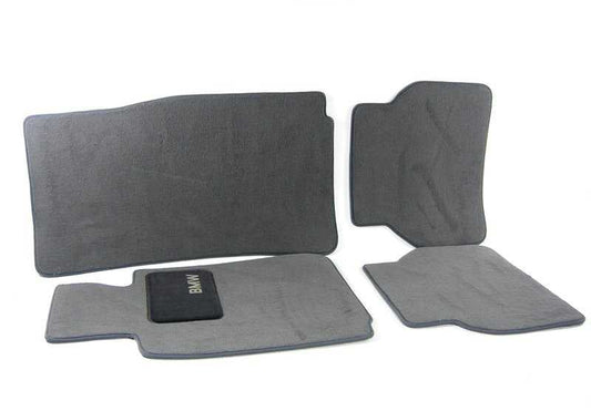 Alfombrillas de velours delanteras y traseras OEM 51478204020 para BMW Serie 5 E39 Berlina y Touring. Original BMW.