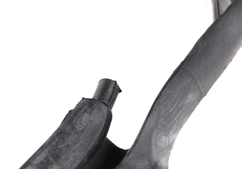 Junta izquierda OEM 51711970501 para BMW E31 {840Ci, 840i, 850CSi}. Original BMW.