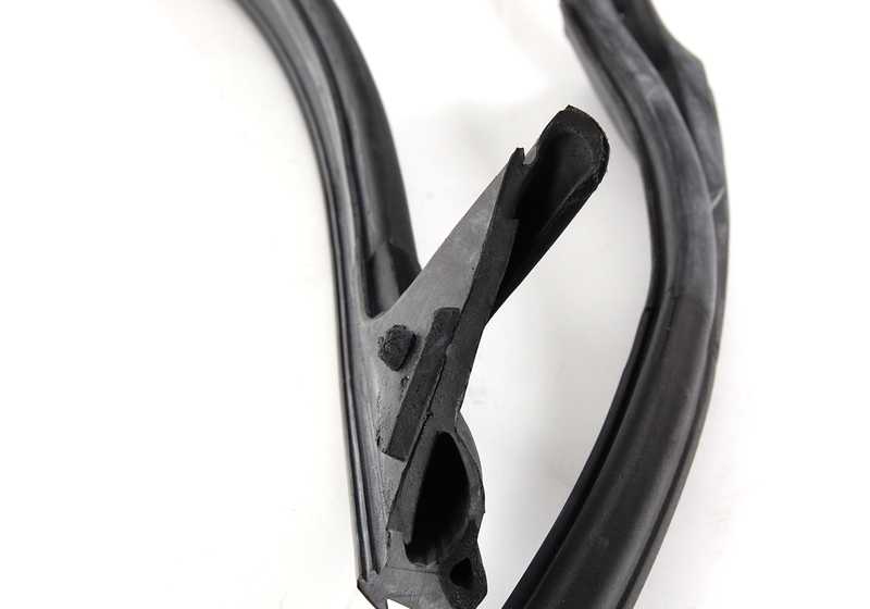 Junta izquierda OEM 51711970501 para BMW E31 {840Ci, 840i, 850CSi}. Original BMW.