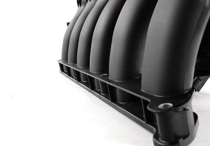 Tubo de admisión OEM 11617559523 para BMW E81, E82, E87, E88, E90, E91, E92, E93, E60, E61, E63, E64, E65, E66, E84, E83, E70, E85, E86, E89. Original BMW.