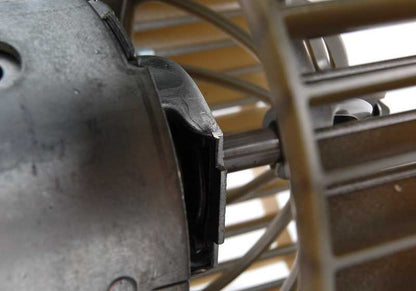 Ventilador calefacción habitáculo OEM 64118390208 para BMW E36. Original BMW.