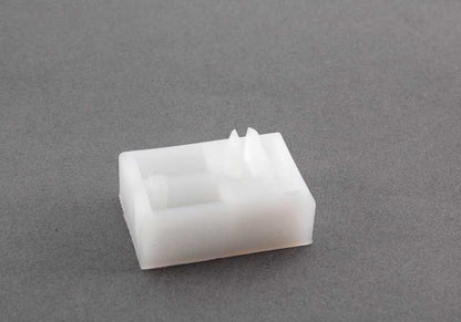 Separador OEM 61211350825 para BMW E26, 114, 1502, 1600, 2002, 2511, 2513, 2800. Compatible con modelos clásicos años 1966-1981. Pieza original BMW.