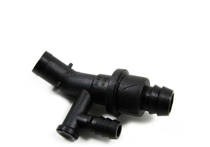 Valvola di limitazione della quantità per BMW E32, E31 (OEM 11151718713). BMW originale