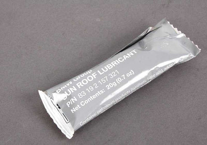 Grasa lubricante RHF 1 OEM 83192157321 para BMW E91, E61, F90, E84, E83, F25, F97, F98, E53, E70. Ideal para sistemas mecánicos específicos. Original BMW.