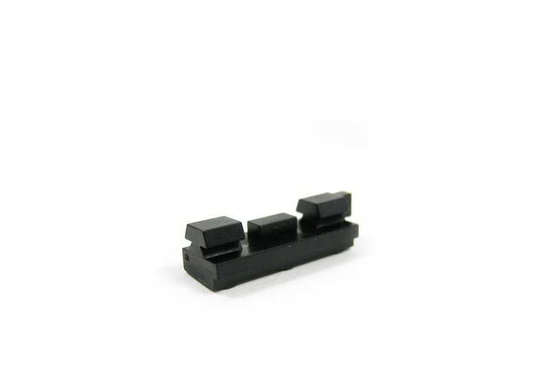 Soporte de parachoques OEM 51138157203 para BMW E38. Original BMW.