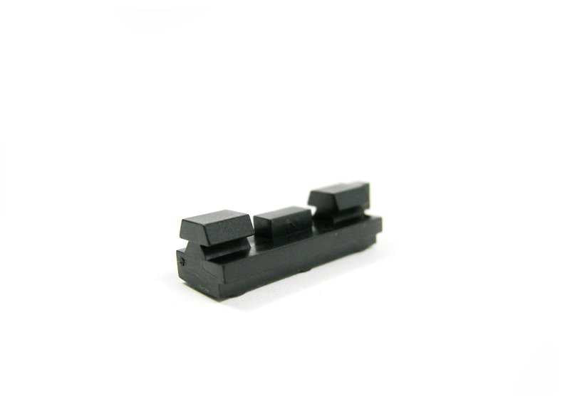 Soporte de parachoques OEM 51138157203 para BMW E38. Original BMW.