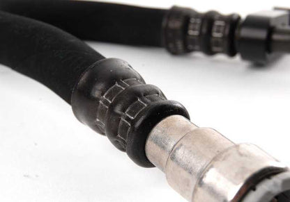 Tube à huile d'huile Modification automatique OEM 17227577622 pour BMW E46 320CI (modèles moteurs M54 et changement A5S 360R). BMW d'origine.