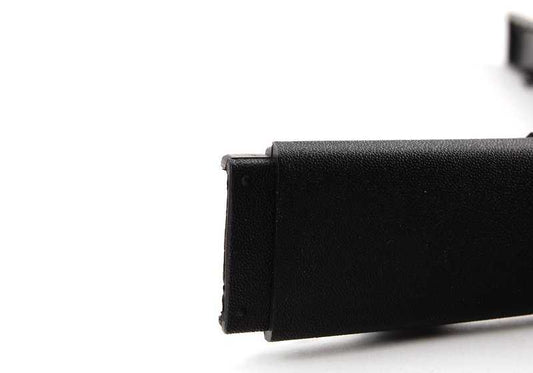 Moldura trasera derecha OEM 51128159378 para BMW Serie 5 E39. Pieza exterior original BMW. Ideal para sustituir moldura dañada sin necesidad de conocimientos mecánicos.