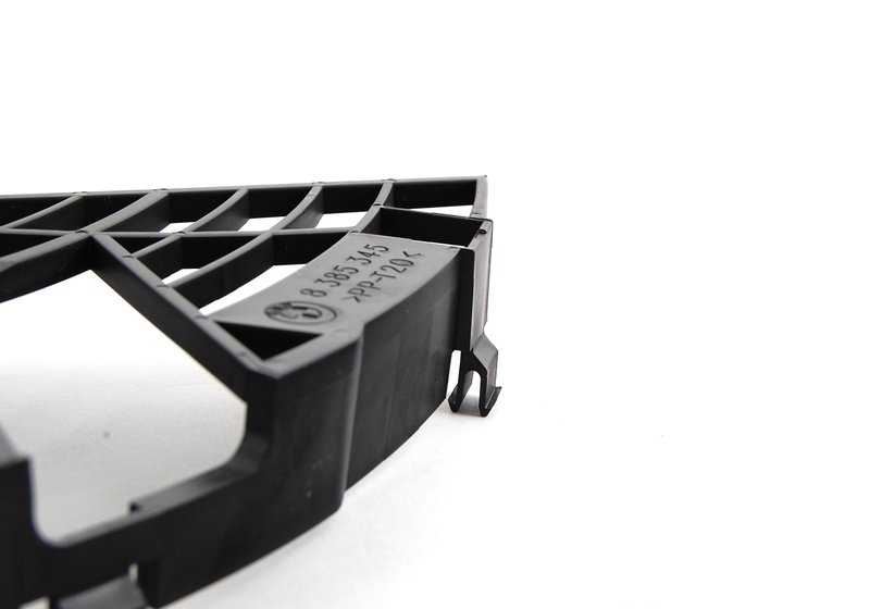 Rejilla protectora inferior para ventilador adicional OEM 64548385345 para BMW E46. Pieza original BMW.