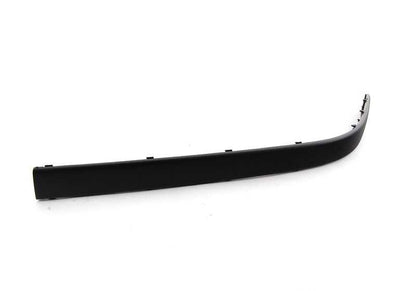 Moldura paragolpes delantera izquierda OEM 51118159351 para BMW E39 520d, 520i. Compatible con modelos fabricados entre 1996 y 2003. Repuesto original BMW.