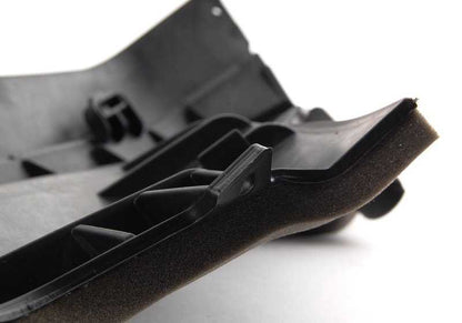 Separador superior derecho del compartimento del motor OEM 51717169420 para BMW E70, E71, E72. Original BMW