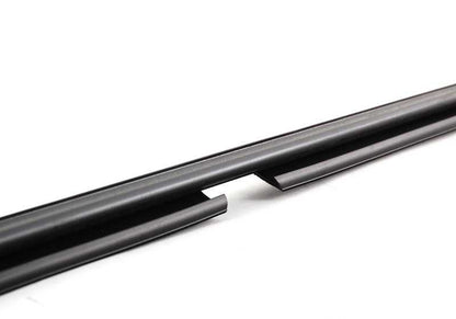 Burlete exterior ventana derecha OEM 51221944348 para BMW E34. Pieza original BMW.