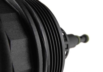 Tapa del filtro de aceite OEM 11421744000 para BMW E36 320i. Compatible con versiones manuales y automáticas de los años 1994 a 1999. Recambio original BMW.