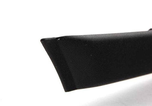 Moldura parachoques trasero izquierdo OEM 51128159377 para BMW E39 {520d, 520i, 523i en todas sus variantes}. Original BMW.