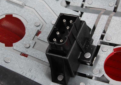 Piloto trasero derecho OEM 63211393432 para BMW E36 (Todos los modelos compatibles: Berlina, Coupé, Compact, Cabrio, Touring). Original BMW.