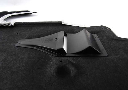 Cubrecárter central OEM 51757138612 para BMW E60 y E61. Original BMW.