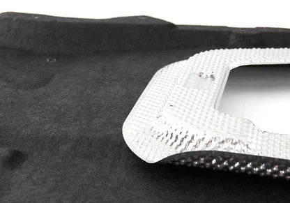 Cubrecárter central OEM 51757138612 para BMW E60 y E61. Original BMW.