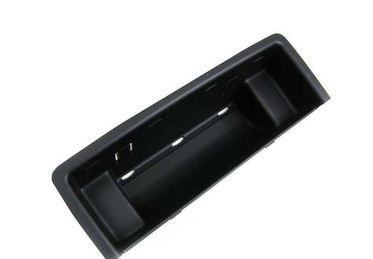 Compartimento de almacenamiento trasero inferior OEM 51167154481 para BMW E90, E91. Original BMW.