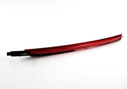 Troisième feu de freinage OEM 63258368764 pour BMW E46 {316i AX31, AX32, AX41, AX42, EX31, EX32, EX41, EX42; 318d EL51, EL71}. BMW d'origine.