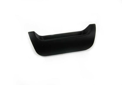 Manico interno (Griffschale) OEM 51167141735 per la serie BMW 5 E39. Sostituzione BMW originale. Ideale per rinnovare l'interno dell'auto con un componente originale e perfettamente regolato. Colore nero