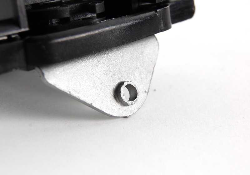 Cerradura inferior del capó OEM 51238203859 para BMW E46, E39, E53, E52. Original BMW.