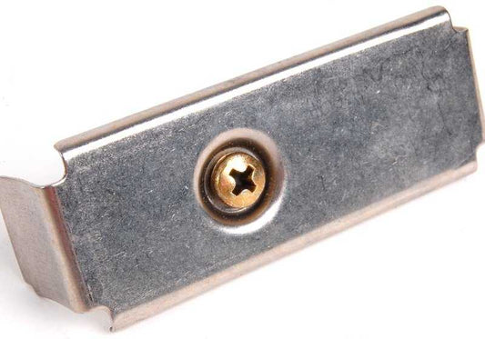 Supporto della linea di carburante per la serie BMW 7 E38 (OEM 16121181594). BMW originale.