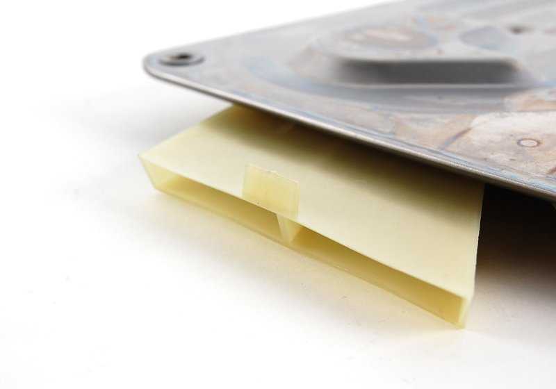 Filtro de aceite OEM 24341422419 para BMW E34, E39, E32, E38, E31. Original BMW.