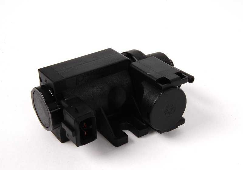 Válvula de control de presión OEM 11747626351 para BMW E82, E88, F20, F21, F22, E90, E91, E92, E93, F30, F31, F34, F32, F33, F36, F07, F10, F11, F06, F12, F13, F01, F02, E84, F25, F26, E70, F15, F85, E71, F16, F86, E89. Original BMW.