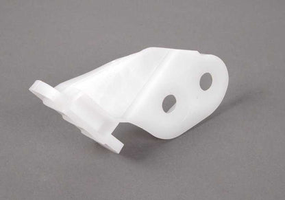 Soporte lateral derecho OEM 51118195296 para BMW E46. Pieza original para kit aerodinámico M y variantes de revestimiento delantero. Compatible solo con BMW E46. Original BMW.