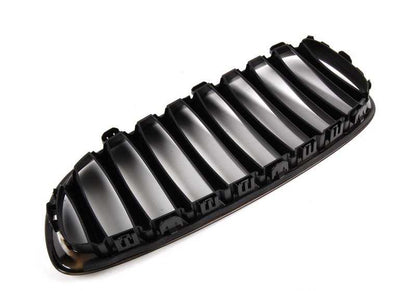 Parrilla decorativa delantera derecha negro brillo OEM 51712150252 para BMW Z4 E89. Original BMW.