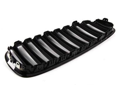Parrilla decorativa delantera izquierda M Performance OEM 51712150253 para BMW Z4 E89. Original BMW.