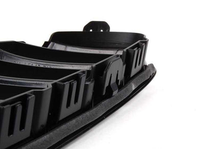 Parrilla decorativa delantera izquierda M Performance OEM 51712150253 para BMW Z4 E89. Original BMW.
