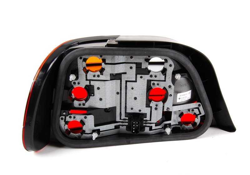 Piloto trasero derecho OEM 63218360082 para BMW Serie 7 E38. Original BMW.