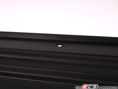 Moldura de umbral lateral izquierda negra OEM 51711491057 para MINI R50 One D, R53 Cooper S… y más. Original MINI.