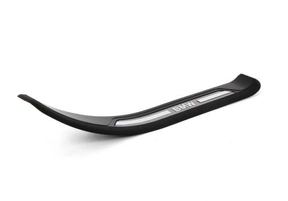 Embellecedor entrada trasera derecha OEM 51478168040 para BMW E39. Original BMW.