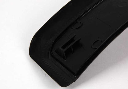 Embellecedor entrada trasera derecha OEM 51478168040 para BMW E39. Original BMW.