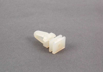 Clipe de moldagem interna 51478234047 para BMW E36, E46, E34, E39, E32, E38, E65, E66, E83. BMW original.