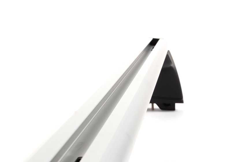 Barras de techo OEM 82710433991 para BMW E82 (todos los modelos compatibles). Sistema antirrobo, aluminio resistente, carga máx. 75 kg. Original BMW.
