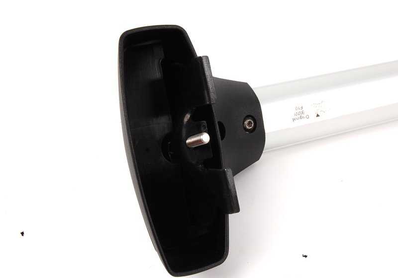 OEM roof bars 82712150092 for BMW F10 and F10N. Compatible with holders, carriers and chests. Anti -theft system included. Original BMW.