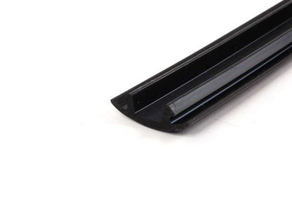 OEM roof bars 82712150092 for BMW F10 and F10N. Compatible with holders, carriers and chests. Anti -theft system included. Original BMW.