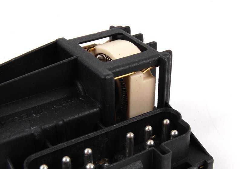Interruptor de luces OEM 61311377281 para BMW E30, E24. Original BMW.