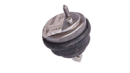 Soporte de motor derecho OEM 22111096514 para BMW E39. Pieza original BMW, ideal para solucionar vibraciones o ruidos del motor en tu vehículo. Repuesto auténtico y compatible exclusivamente con modelos BMW E39.