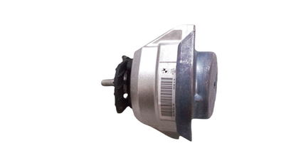 Soporte de motor OEM 22116769874 para BMW E60 y E61 (520d con motor M47 y N47). Compatible con versiones manuales y automáticas. Original BMW.