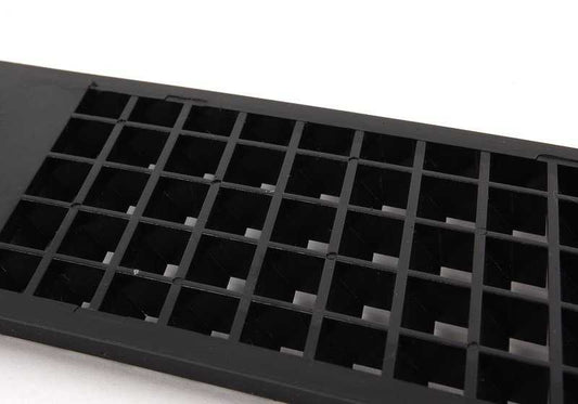 Right grille for BMW 7 Series E38 (OEM 51138166658). Original BMW
