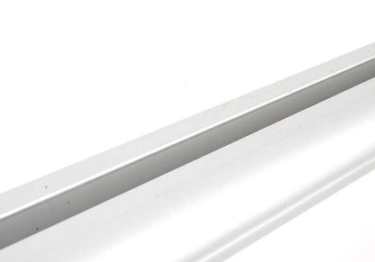 OEM roof bars 82712150092 for BMW F10 and F10N. Compatible with holders, carriers and chests. Anti -theft system included. Original BMW.