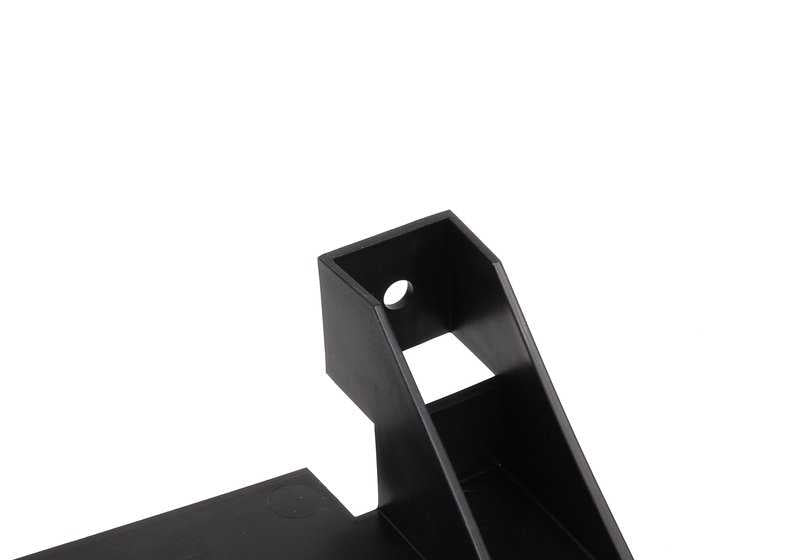 Soporte derecho para cubrecárter OEM 51713404140 para BMW E83. Original BMW.