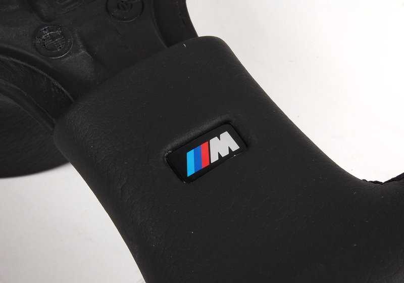Volante deportivo M Technic negro OEM 32332226677 para BMW E32 y E34. Original BMW.