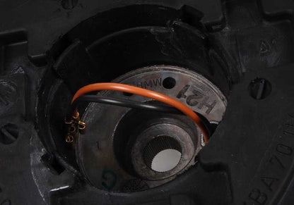 Volante deportivo M Technic negro OEM 32332226677 para BMW E32 y E34. Original BMW.