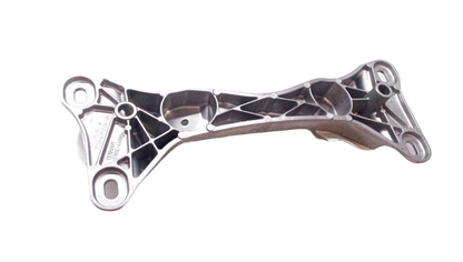Soporte de transmisión OEM 22316797534 para BMW E81, E82, E87, E88, E90, E91, E84. Compatible con modelos 116d, 118d con motor N47 y transmisión manual o automática. Original BMW.