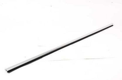 Cubierta pozo exterior izquierda OEM 51328226105 para BMW Serie 3 E46. Original BMW.